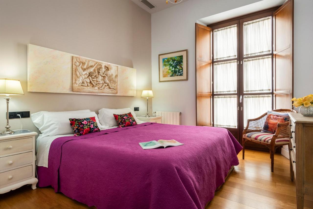 Cathedral Apartment, First Floor 塞维利亚 外观 照片